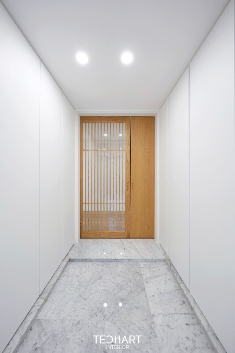 대리석이 주는 시원함과 깔끔함을 느낄 수 있는 레이크팰리스 50평 인테리어